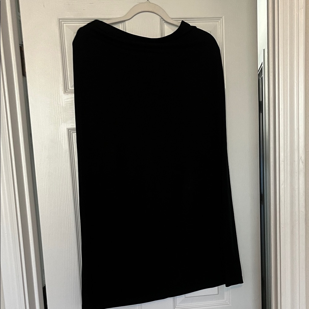 Liz Claiborne Classic Black Apparel